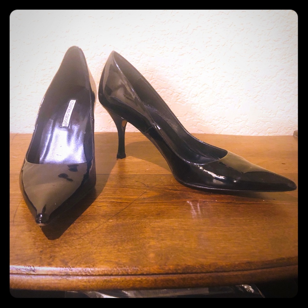 Authentic Charles David classic pointy toe pump!